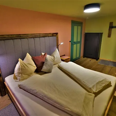 Hof * הרוואלד